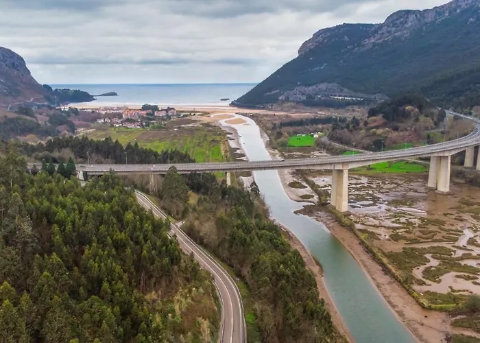 Y De Guriezo 호텔 4*