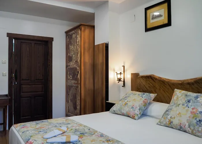 Y De Guriezo 호텔 Trebuesto